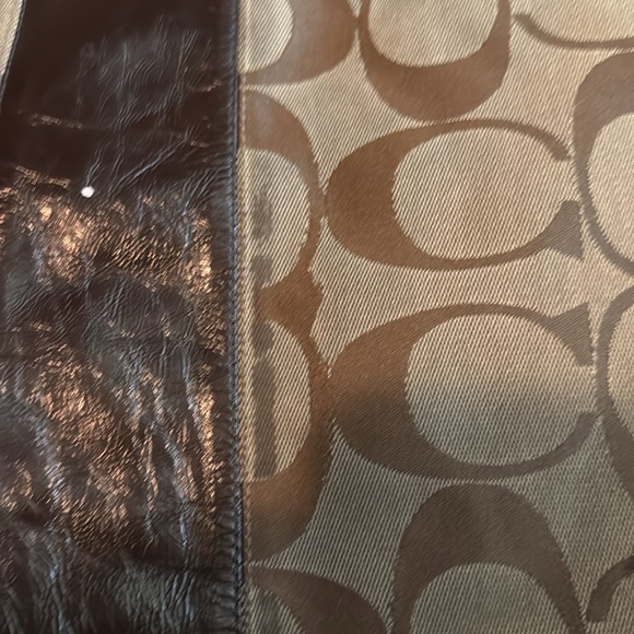 Coach crossbody with wallet - Picture 3 of 3